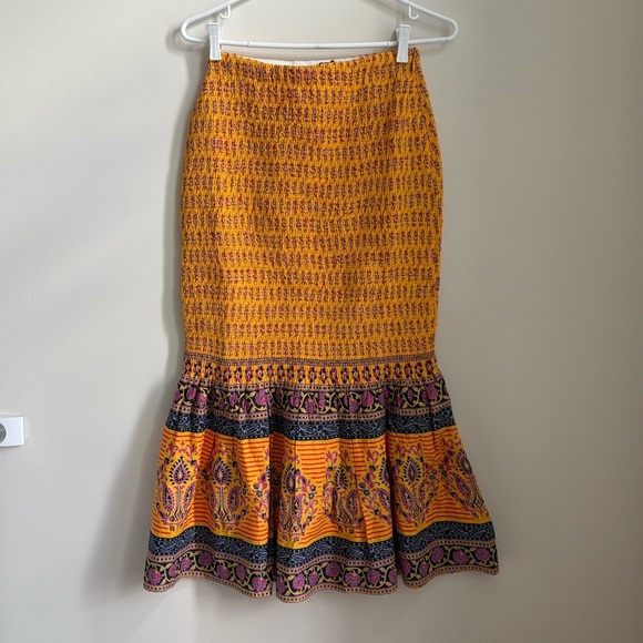J Crew Smocked Skirt in Sunny Block Print - NWT - Size 2 - Picture 2 of 5